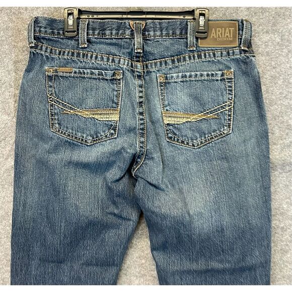ARIAT Jeans Men’s Size 36/34 Blue Denim Straight Leg Relaxed Fit Western Style - Picture 7 of 11